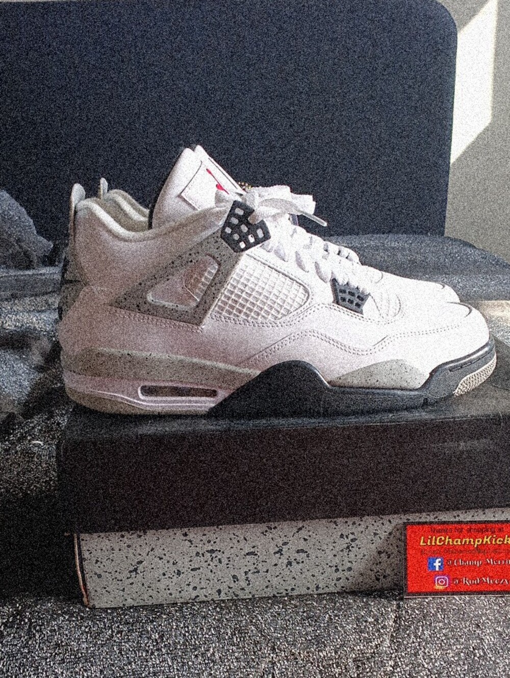 Air Jordan Retro 4 White Cement 2016 - Picture 3 of 7